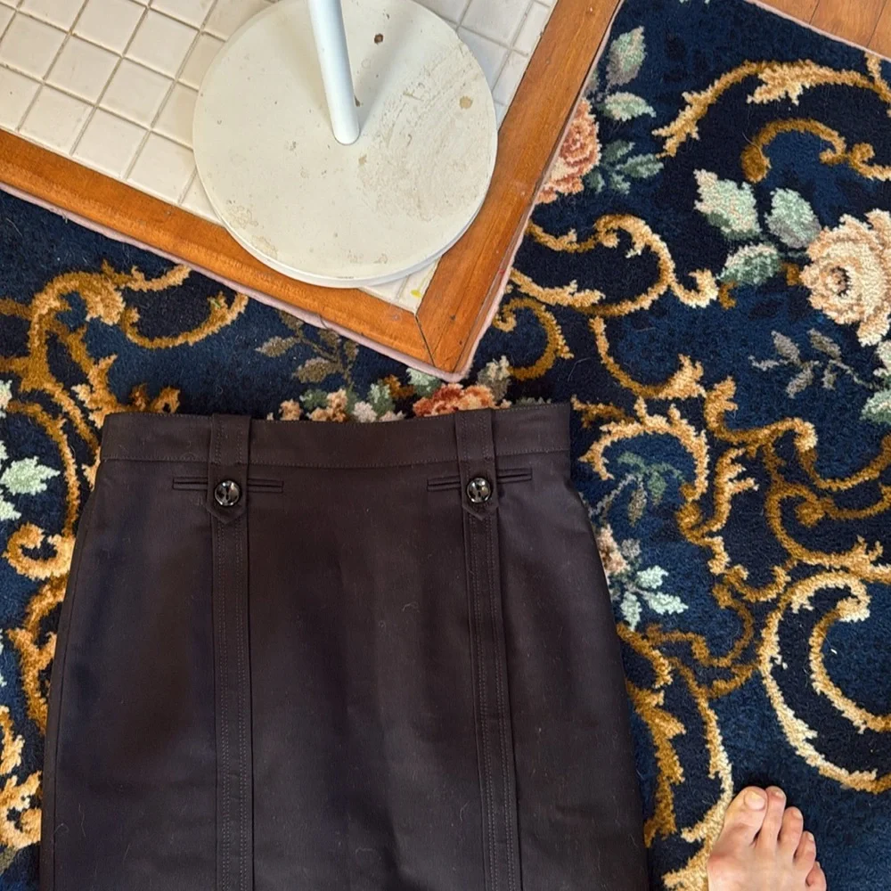 Eccoci Oencil Skirt- worn twice. 90‎ retail